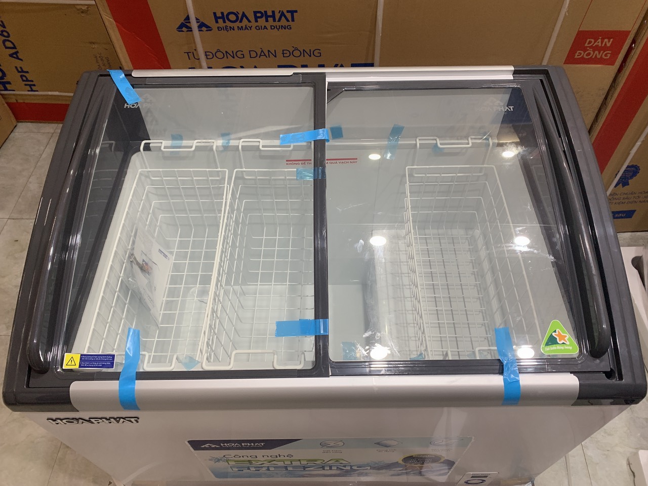 Tủ đông trưng bày Hòa Phát Inverter 1 ngăn 2 cánh HSF AD8280.C1 Dàn đồng